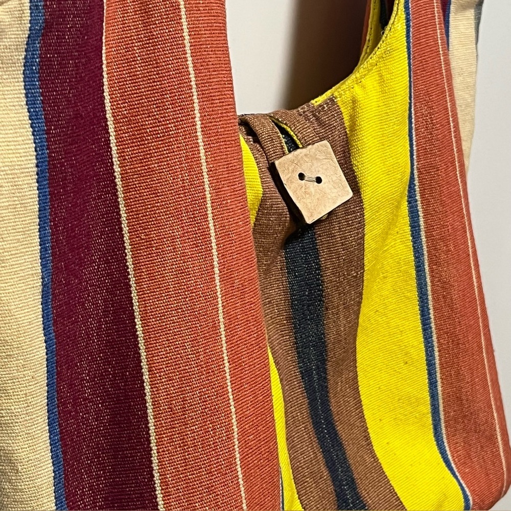 Unique Batik bold, colorful striped handwoven cotton spacious shoulder tote bag - Picture 2 of 7